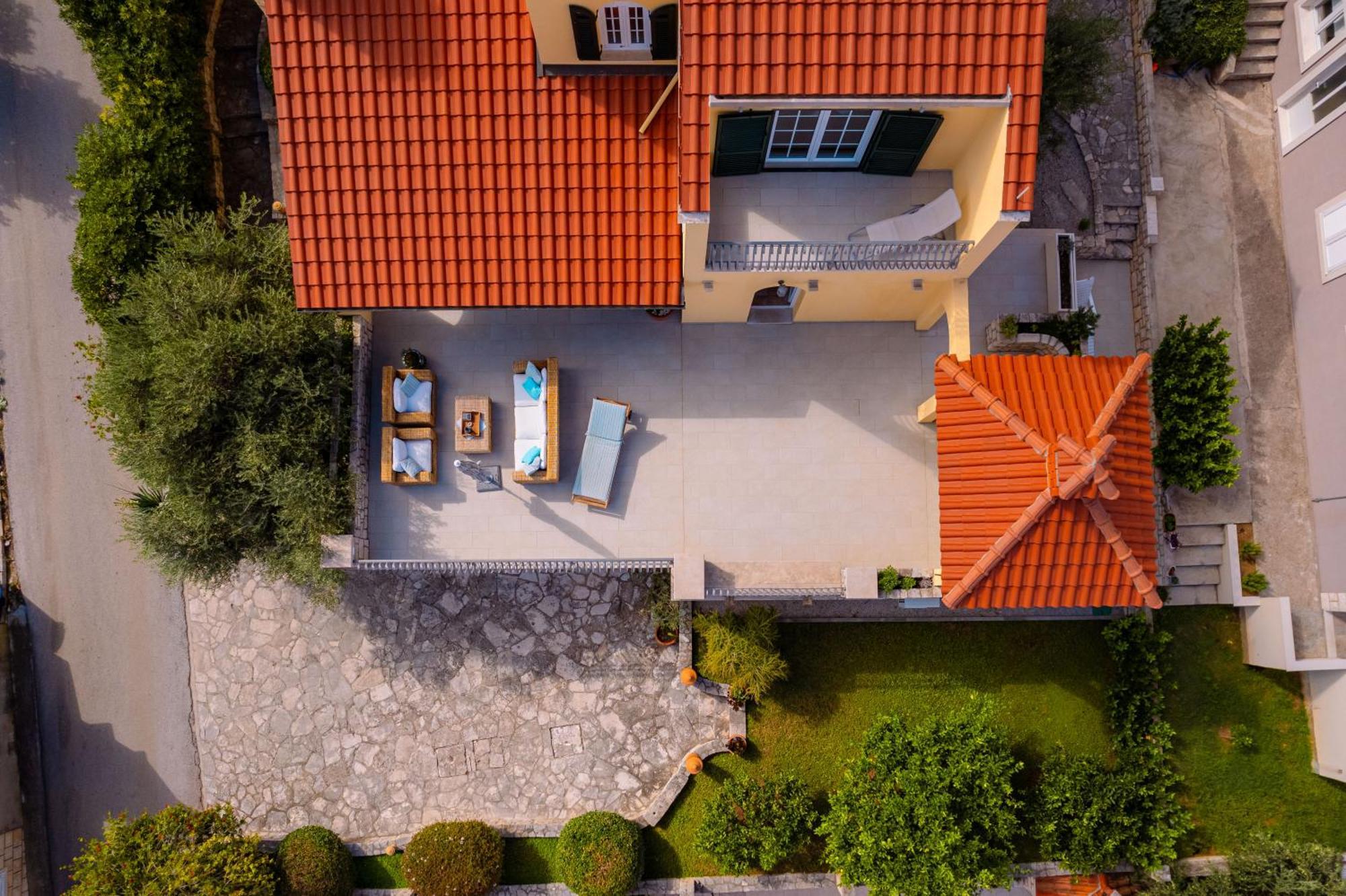 House 4 You Lumbarda Exteriör bild